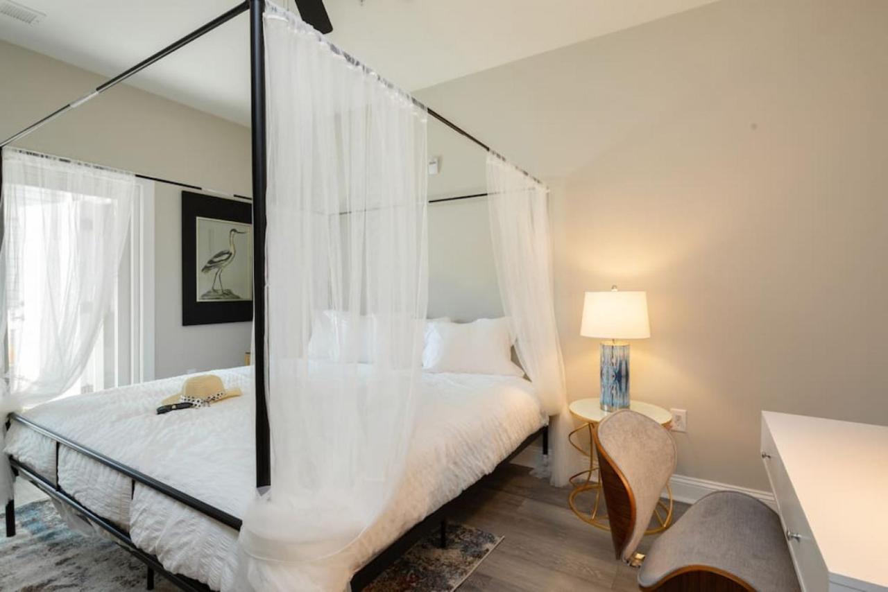Lovely 4Br King Beds Steps To Beach And Pier G Миртъл Бийч Екстериор снимка