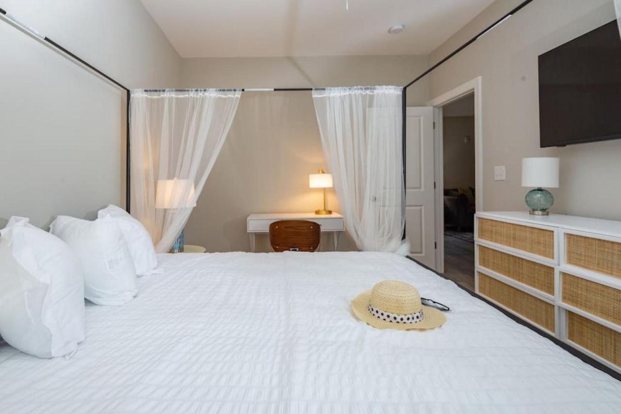 Lovely 4Br King Beds Steps To Beach And Pier G Миртъл Бийч Екстериор снимка