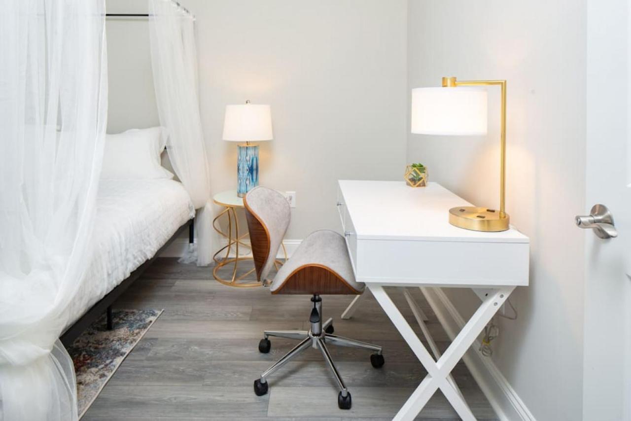 Lovely 4Br King Beds Steps To Beach And Pier G Миртъл Бийч Екстериор снимка