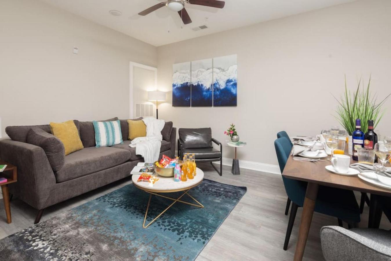 Lovely 4Br King Beds Steps To Beach And Pier G Миртъл Бийч Екстериор снимка